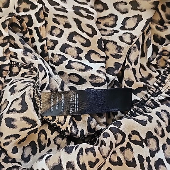 White & Black  Blouse leopard print 3/4 Sleeves Lightweight sheer  NWT - Picture 5 of 9